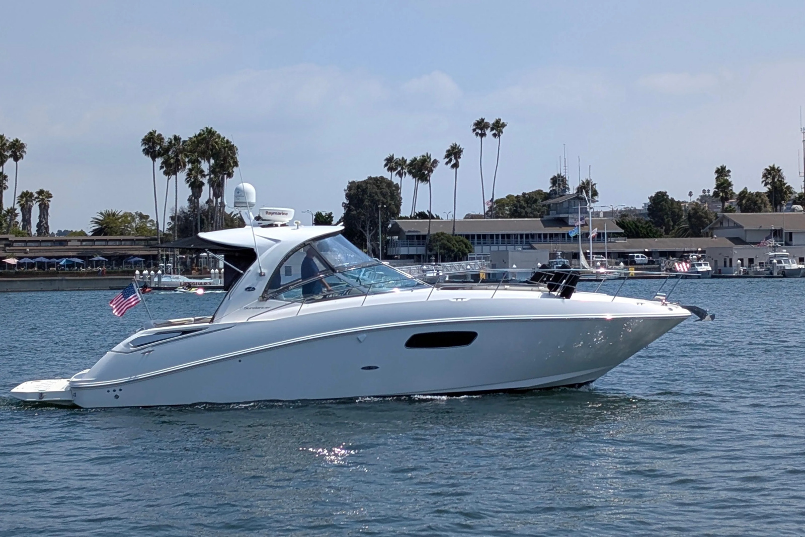 2009 Sea Ray 350 Sundancer 35 ft yacht for sale in Marina del Rey, California
