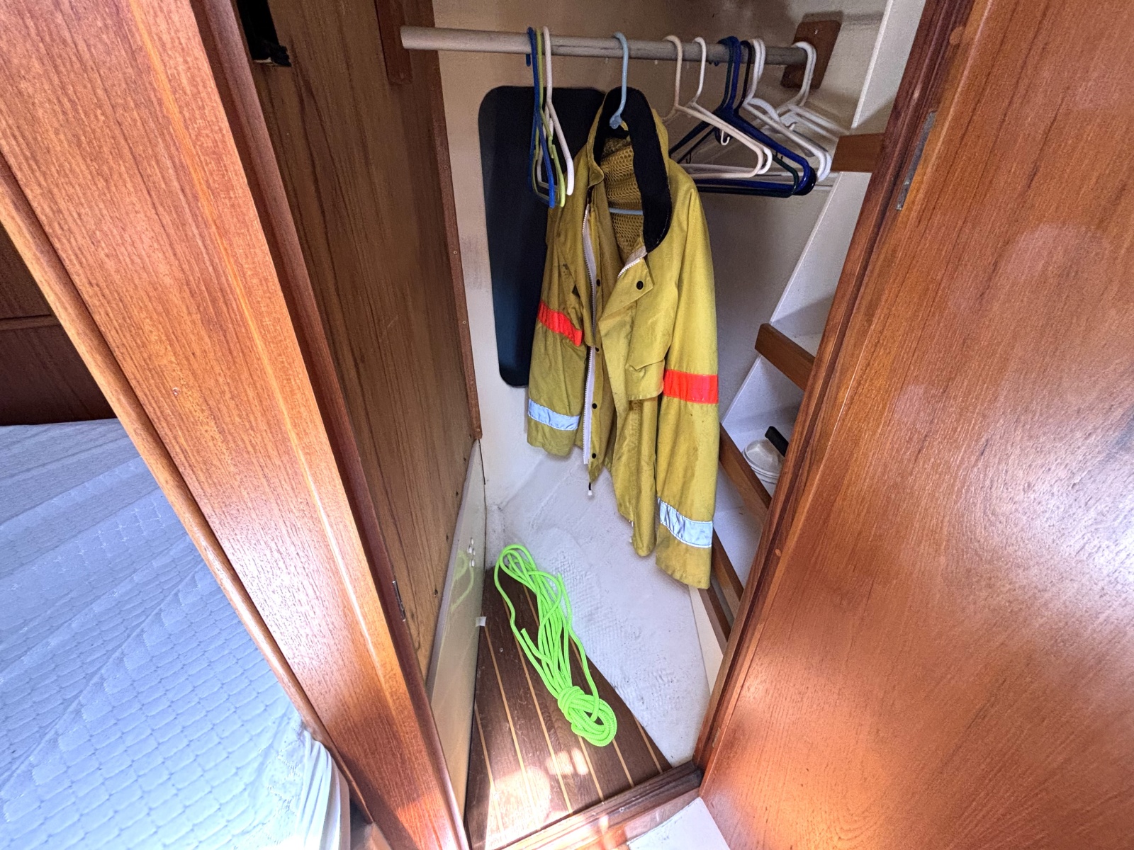 Photo 43