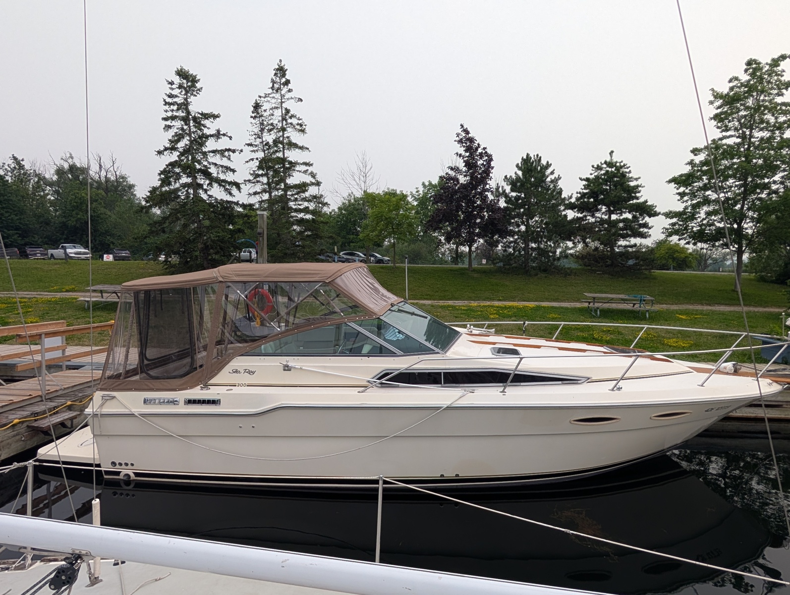 1986 Sea Ray 300 Weekender — photo 1