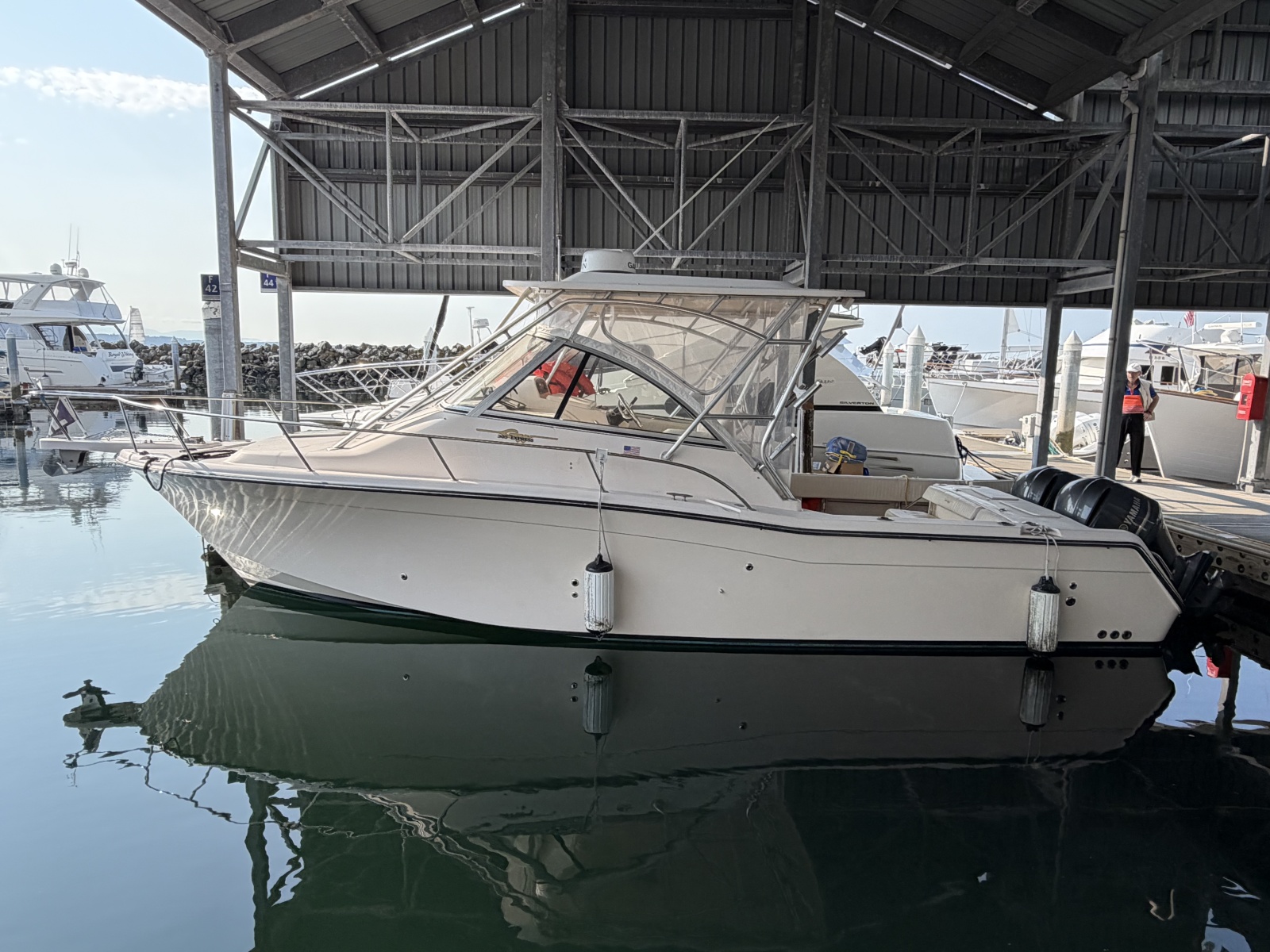 2007 Grady-White Express 305 — photo 1