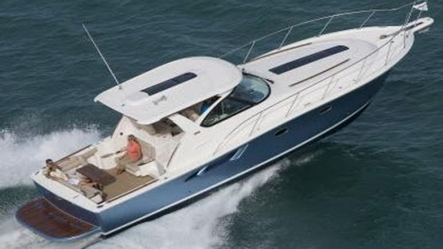 2017 Tiara Yachts — photo 1
