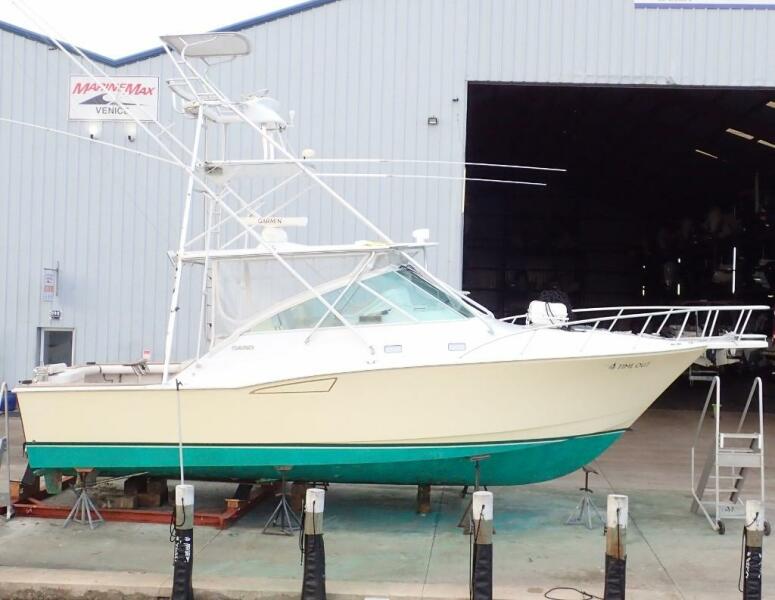 2000 Cabo 35 Express — photo 1