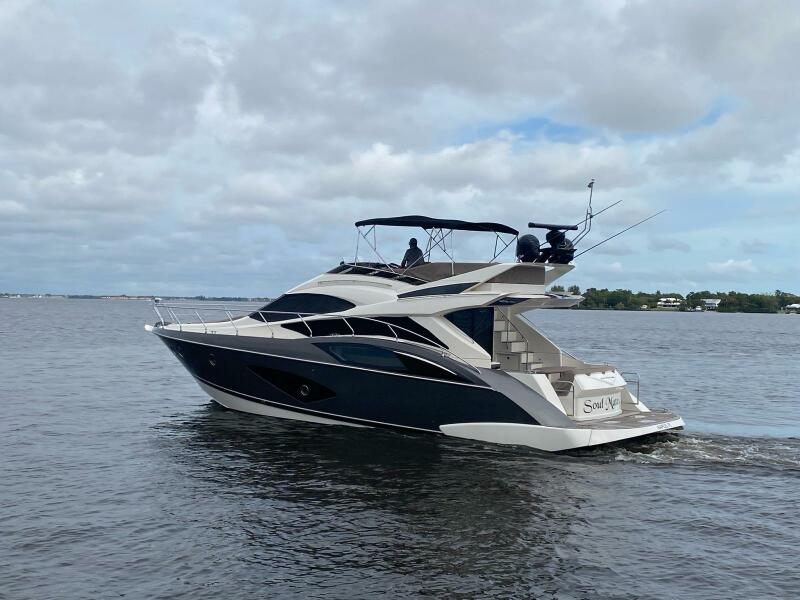 2017 Marquis 500 Sport Yacht — photo 1