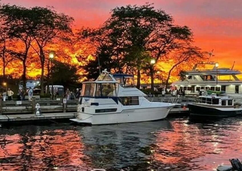 1994 Carver Aft Cabin Motor Yacht — photo 1