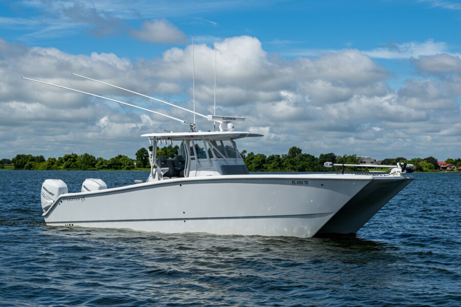 2022 Freeman 34 VH — photo 1