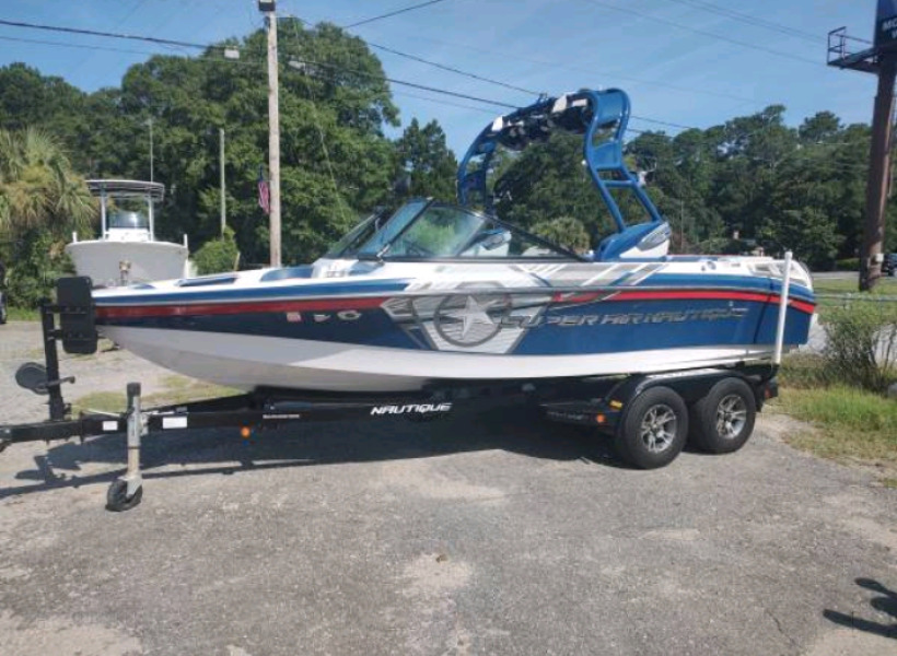 2013 Nautique — photo 1