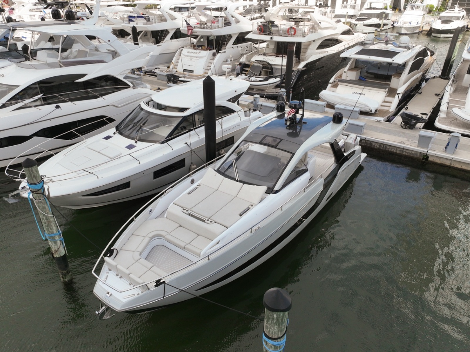 2023 Azimut Verve 47 — photo 1