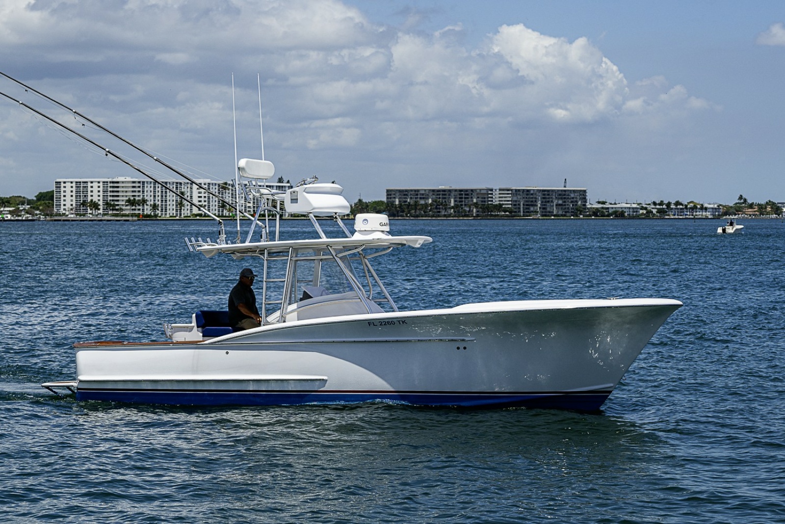2010 Winter Custom Yachts Center Console — photo 1