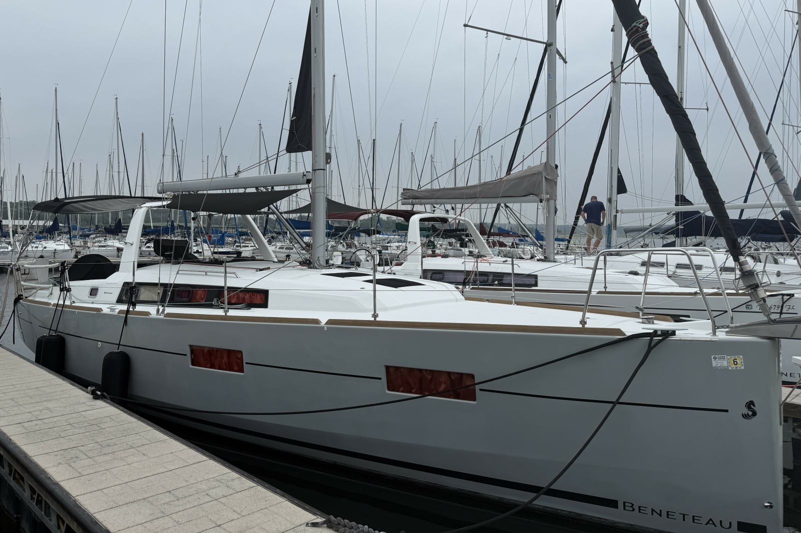 2016 Beneteau Oceanis — photo 1