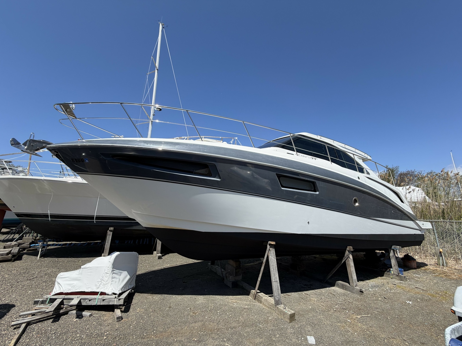2016 Cruisers Yachts 41 Cantius — photo 1