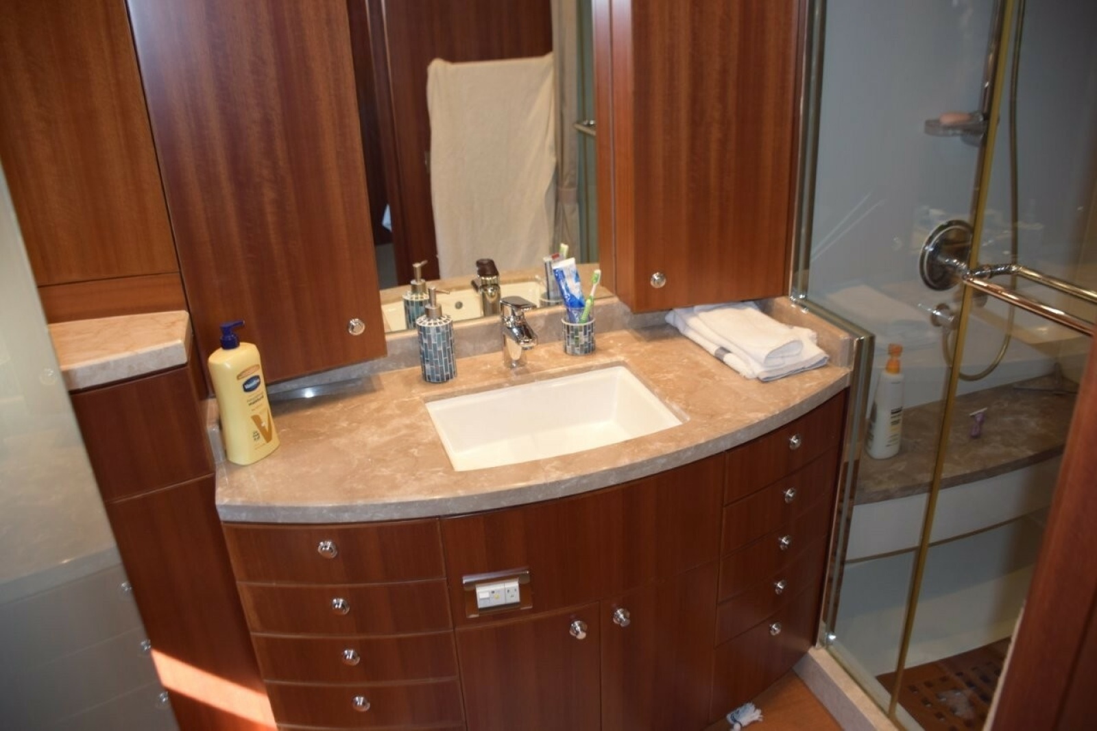 Photo 28
