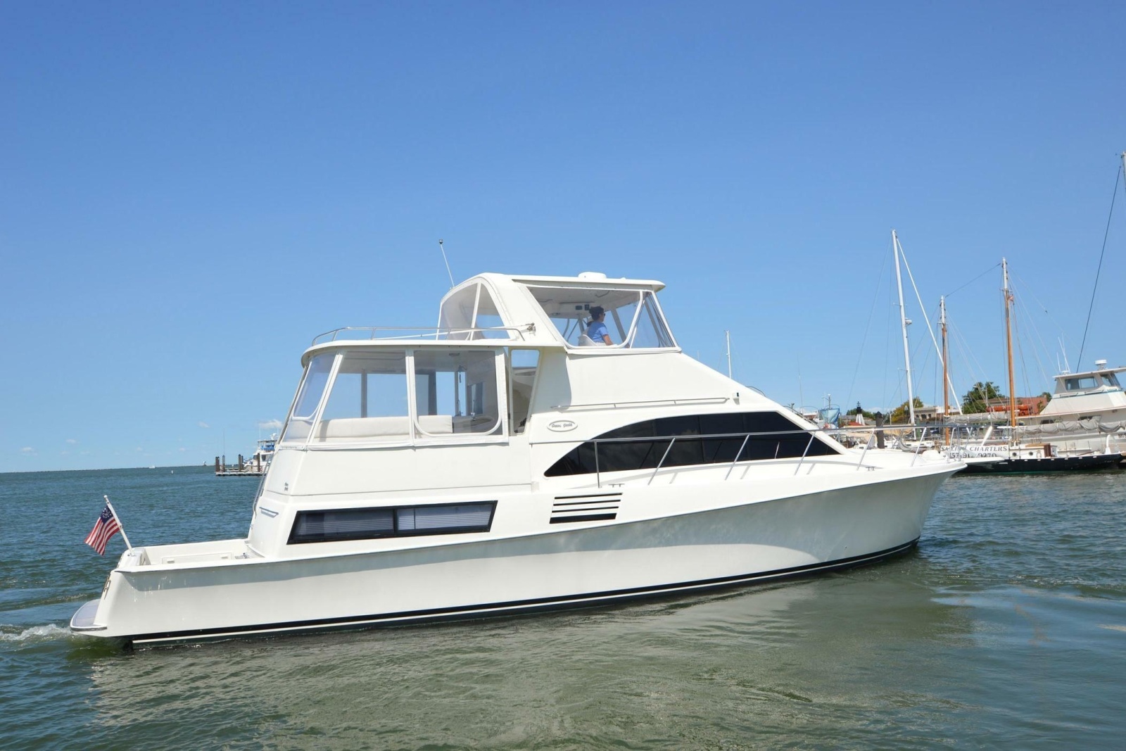 1995 Ocean Cockpit Motor Yacht — photo 1