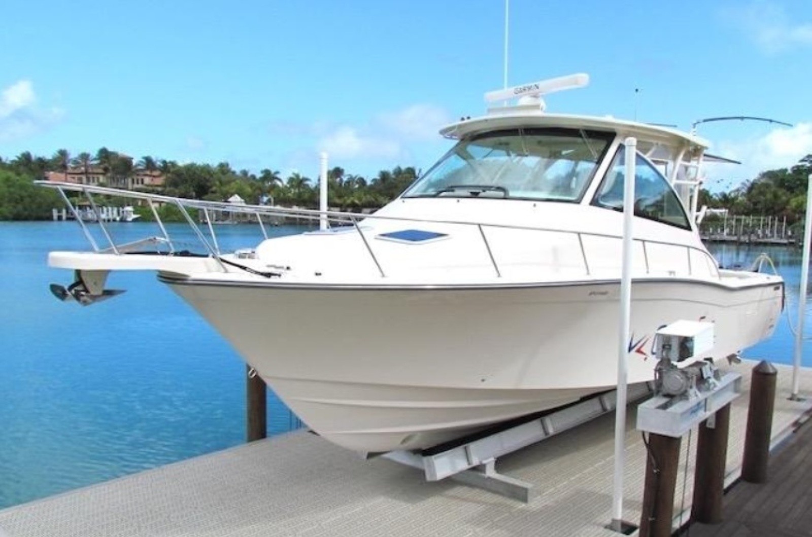 2019 Grady-White 370 Express — photo 1