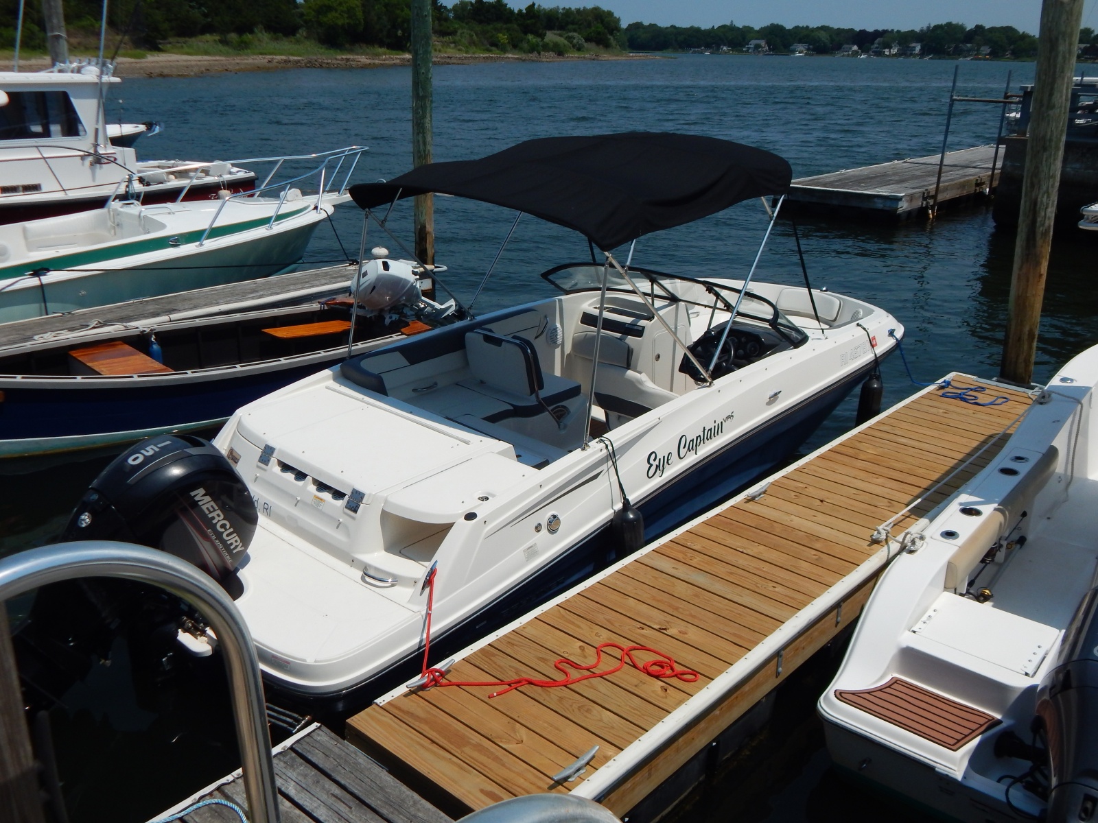 2017 Bayliner VR5 — photo 1