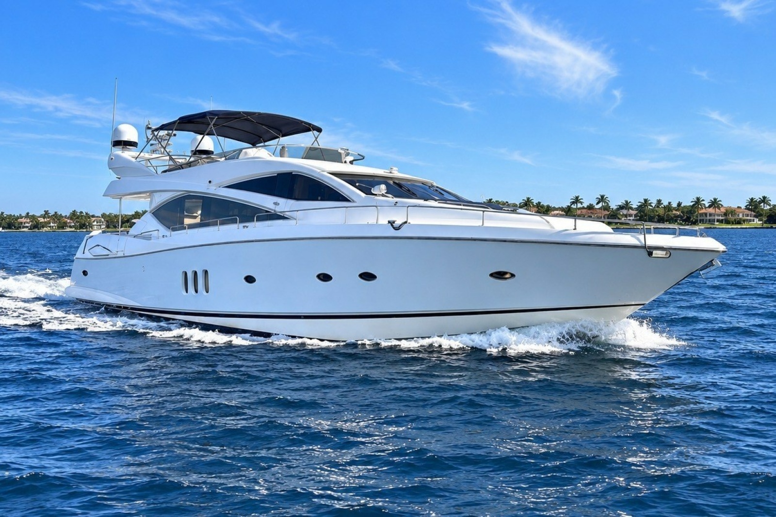2005 Sunseeker 75 Yacht — photo 1