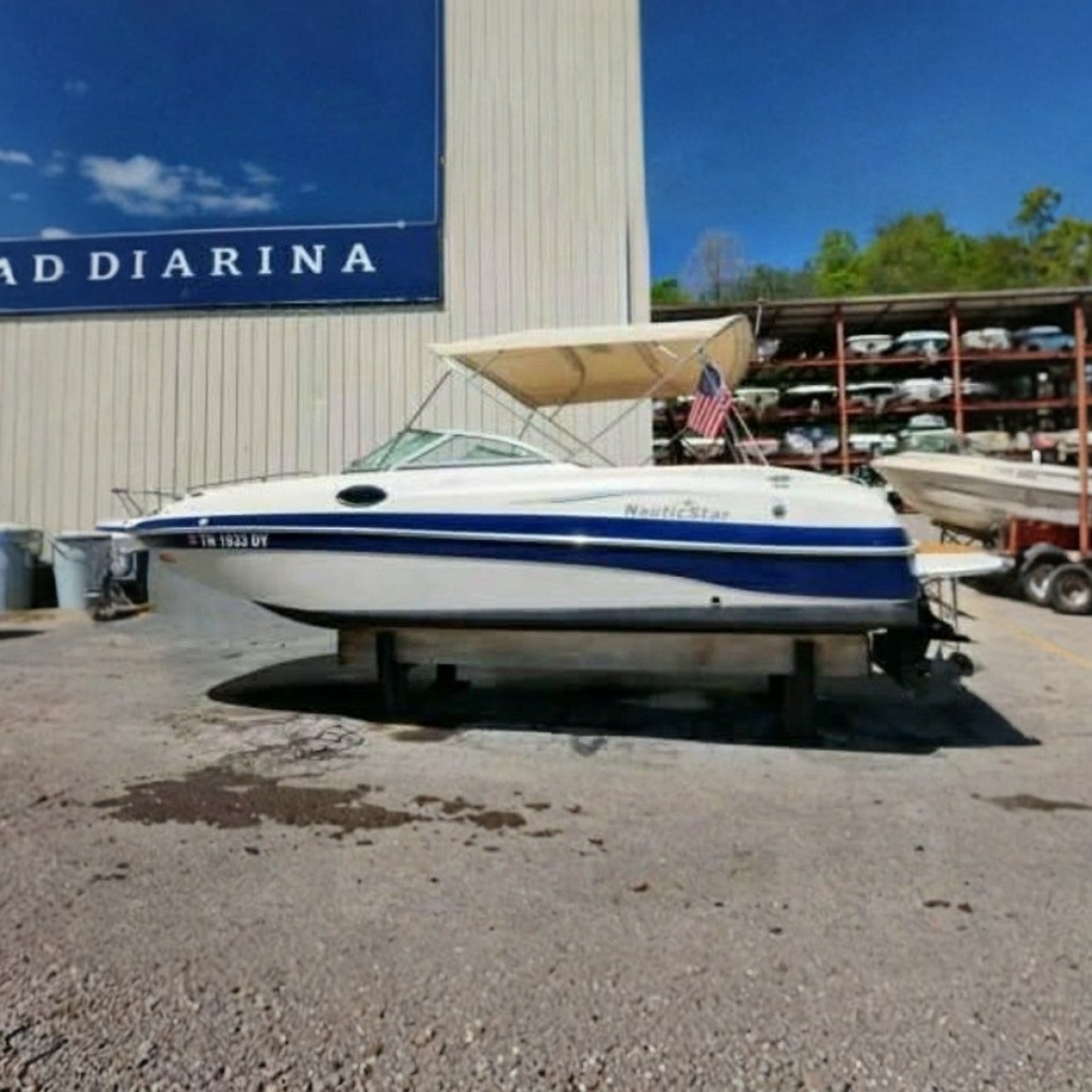 2007 NauticStar 230 SL Sport Deck I/O — photo 1