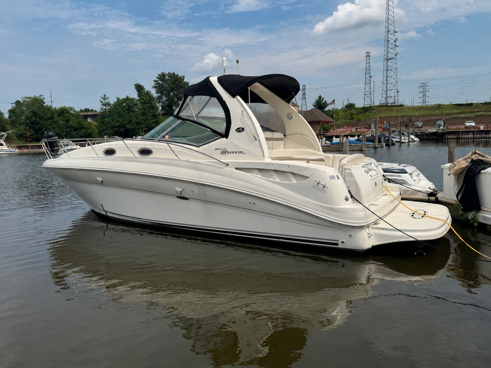 2004 Sea Ray 320 Sundancer — photo 1