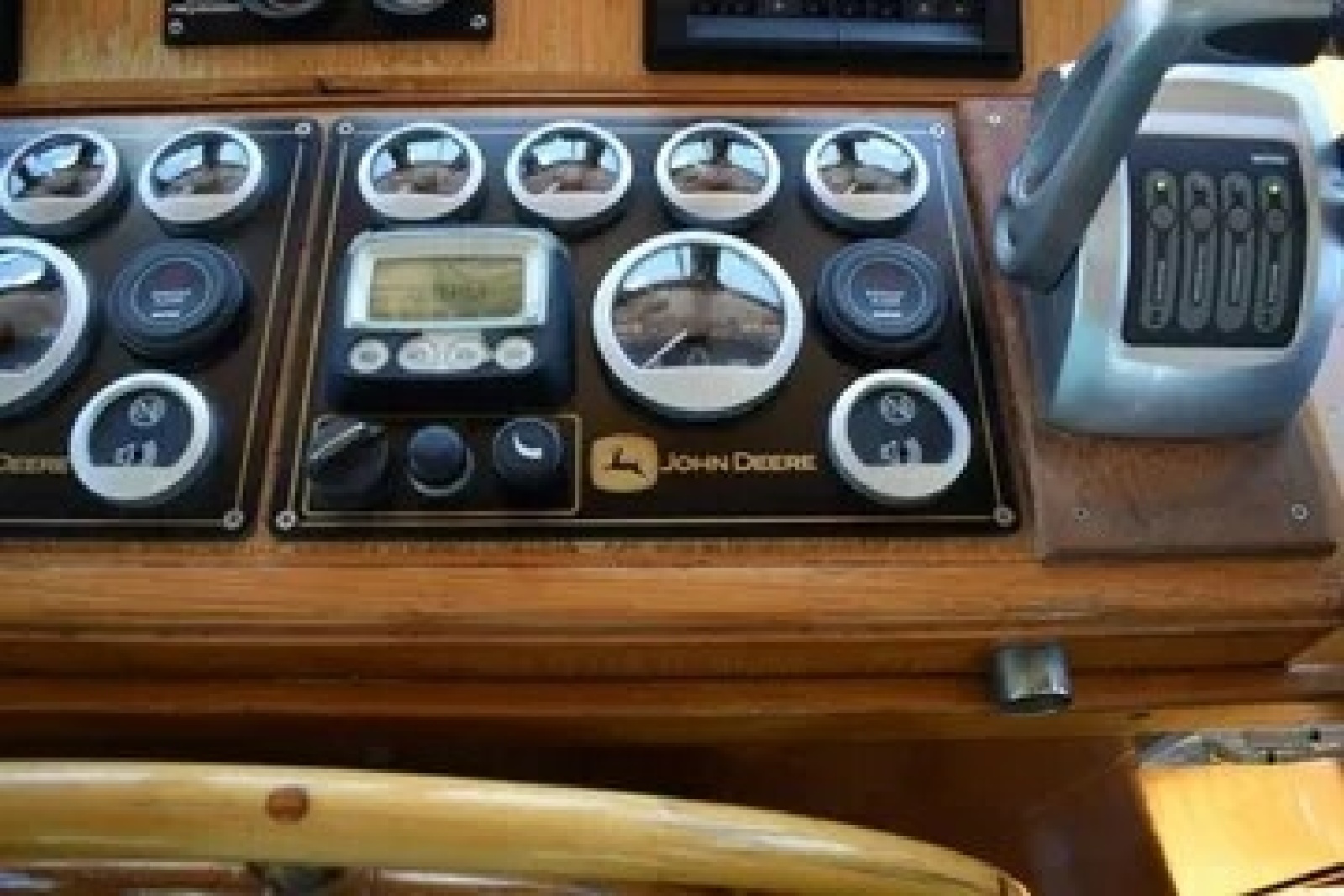 Photo 33