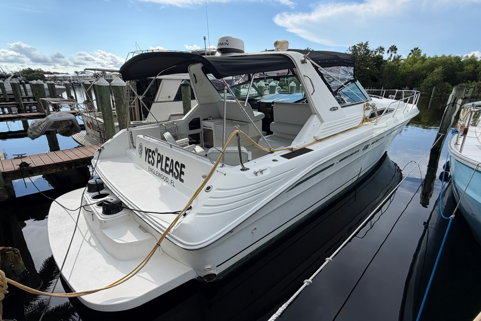1993 Sea Ray 400 Express Cruiser — photo 1