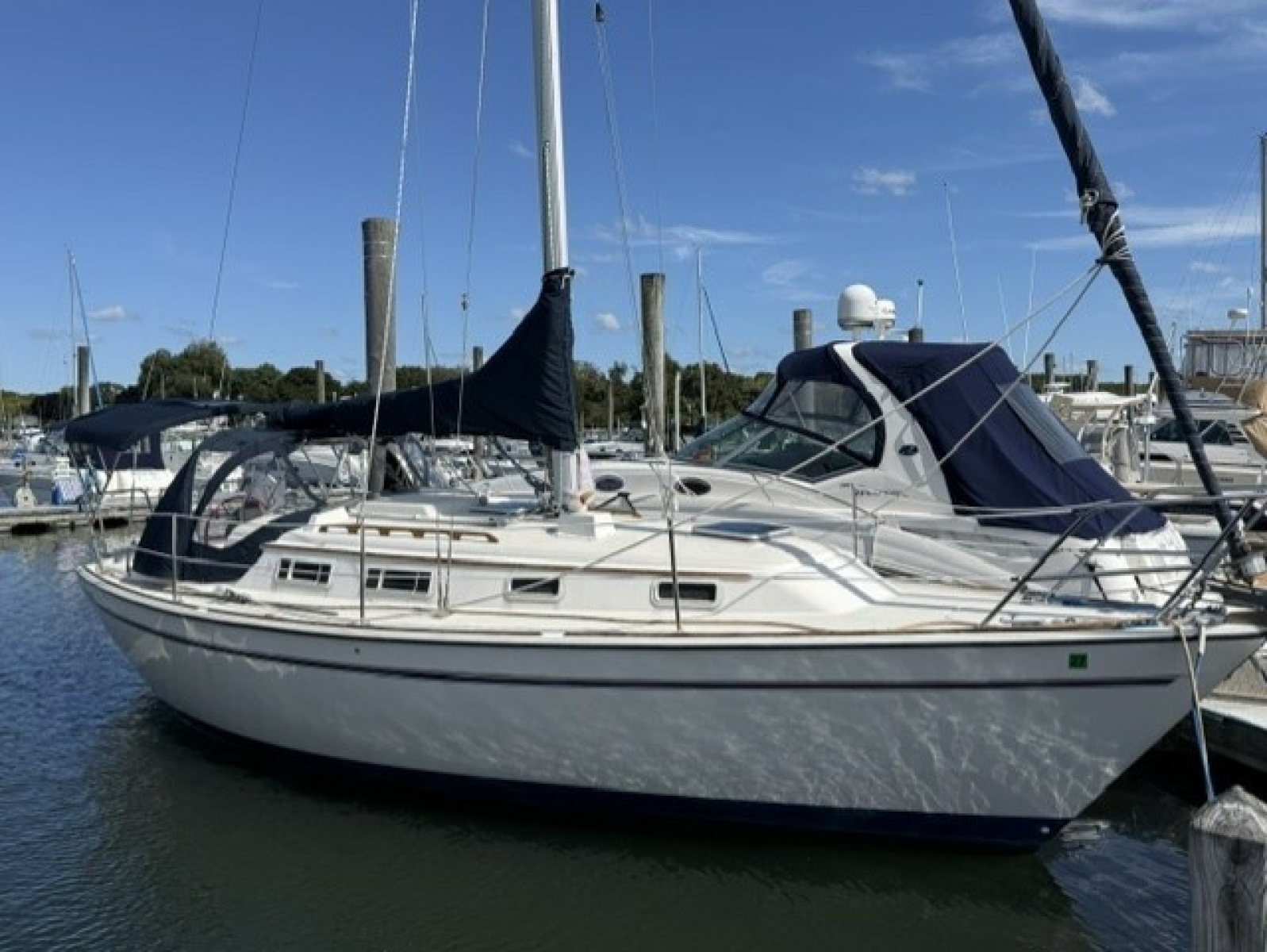 1986 Pearson 303 — photo 1