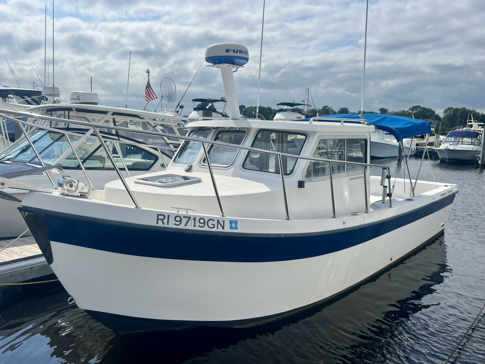 2001 Osprey Pilothouse 26 Fisherman / Canyon Runner — photo 1