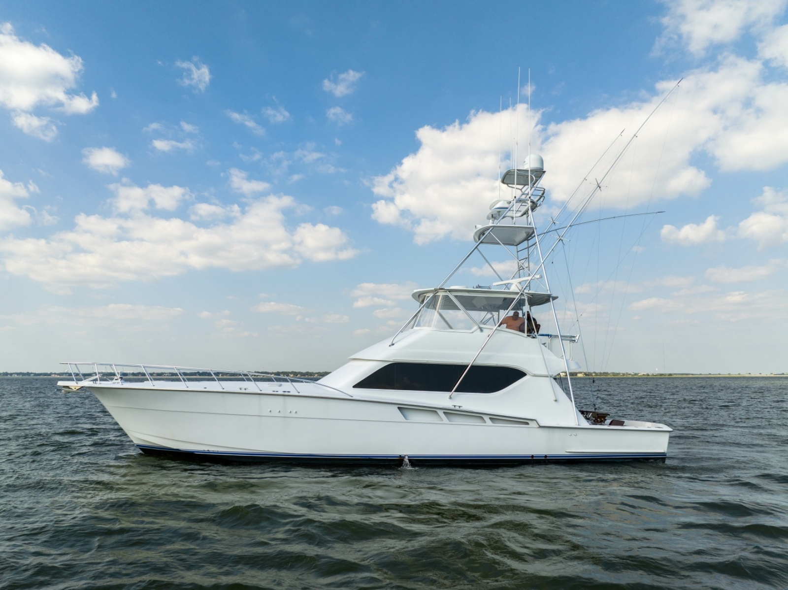 2002 Hatteras 60 Convertible — photo 1