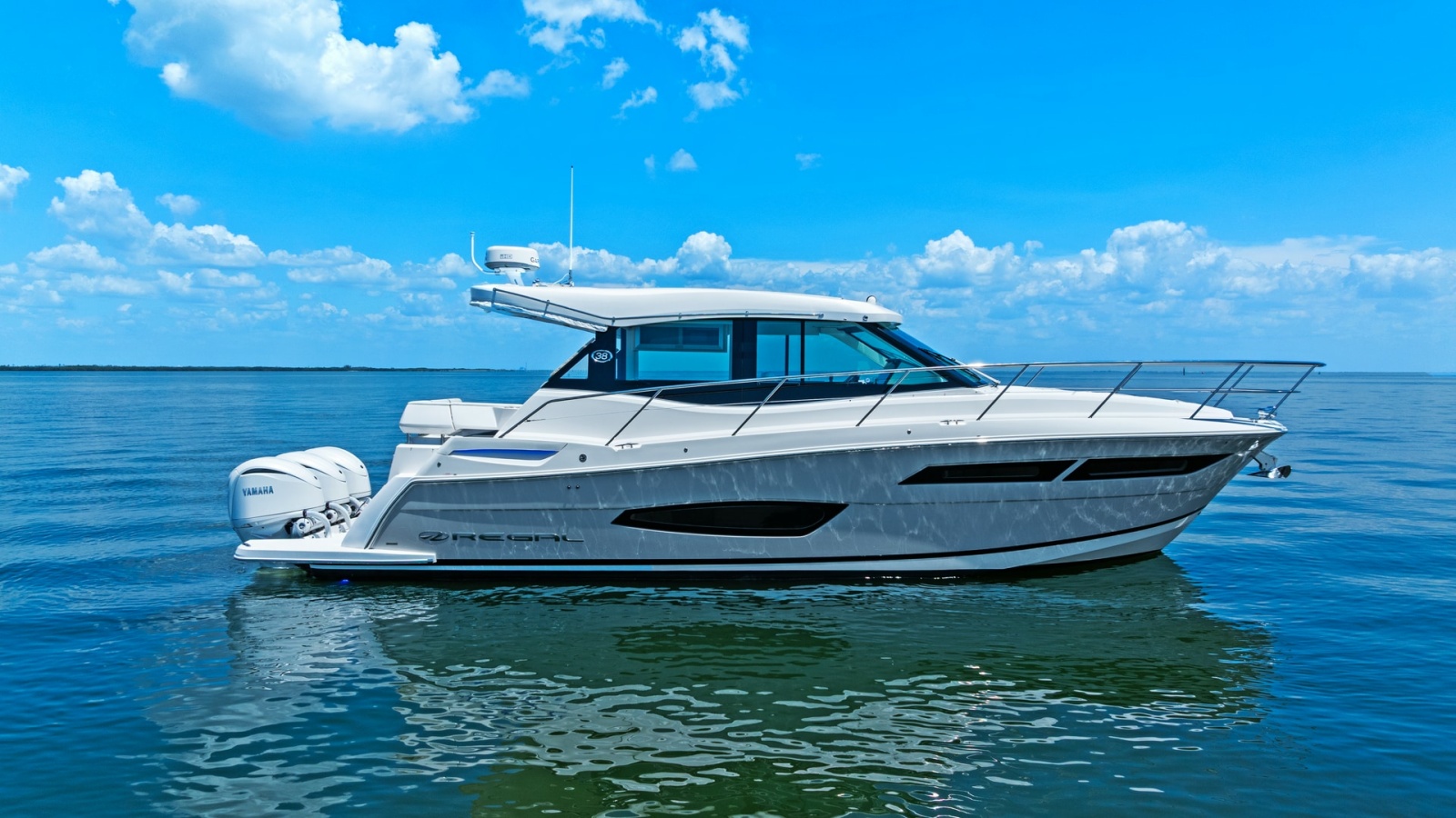 2025 Regal 38 XO — photo 1