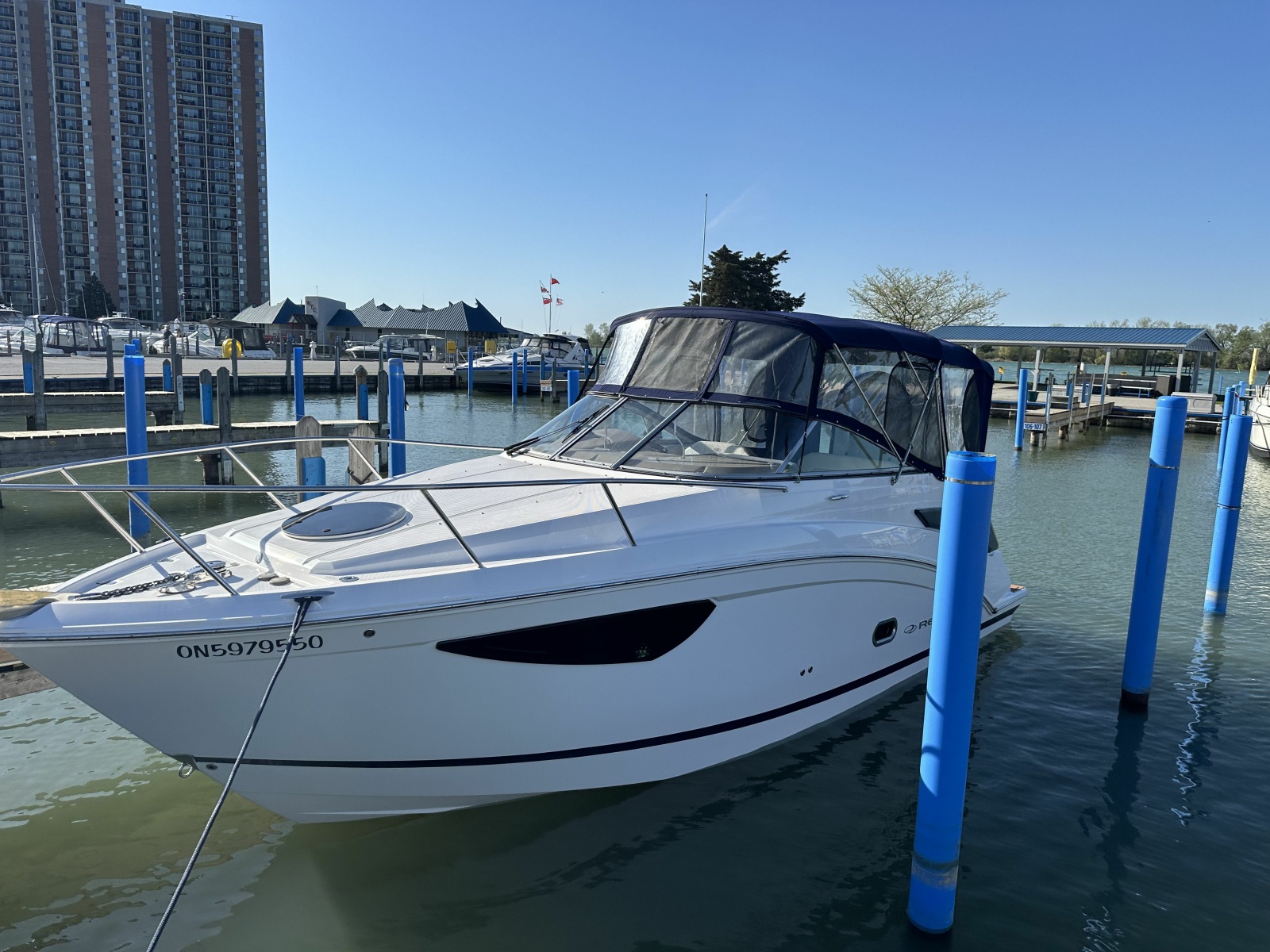 2017 Regal 26 Express 26 ft yacht for sale in Chatham, Ontario